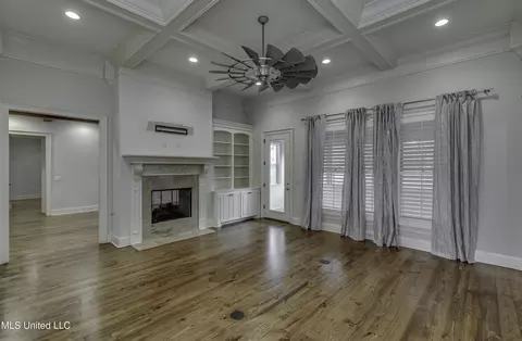 Living - 106 Normandy Ct, Madison, MS 39110 photo 1 of 3