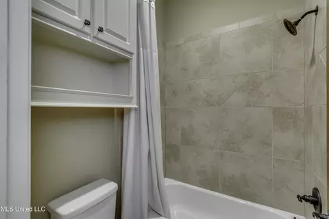 Bath - 106 Normandy Ct, Madison, MS 39110 photo 5 of 9