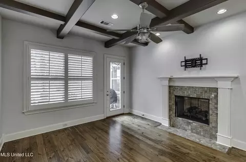 Living - 106 Normandy Ct, Madison, MS 39110 photo 3 of 3