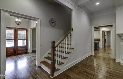 Entry Way - 106 Normandy Ct, Madison, MS 39110 photo 4 of 4