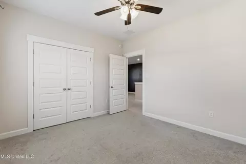 Bedroom - 372 Fawn Grove Trl, Hernando, MS 38632 photo 4 of 5