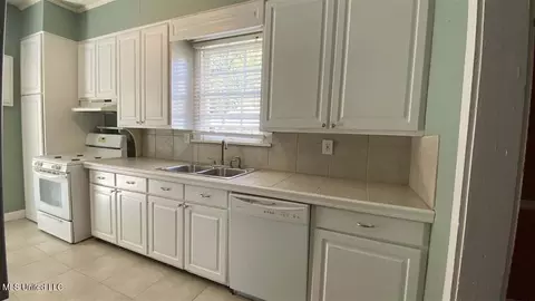 1039 Monroe St, Jackson, MS 39202 photo 25