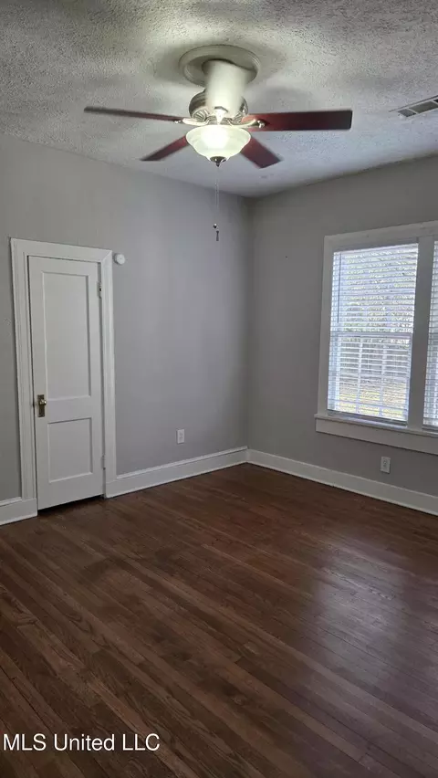 1039 Monroe St, Jackson, MS 39202 photo 37