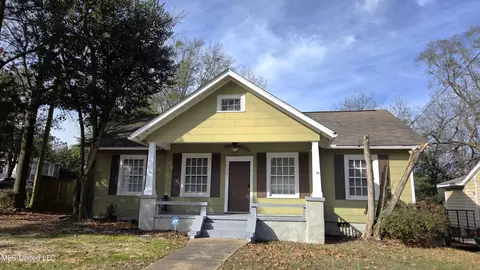 1039 Monroe St, Jackson, MS 39202 photo 2