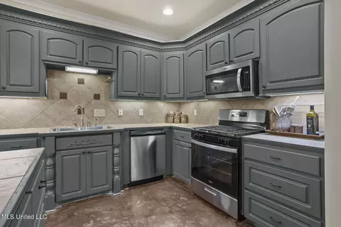 107 Kings Xing, Canton, MS 39046 photo 12