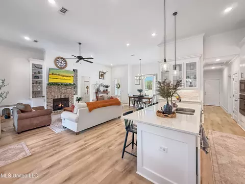 991 Mullican Rd, Florence, MS 39073 photo 4