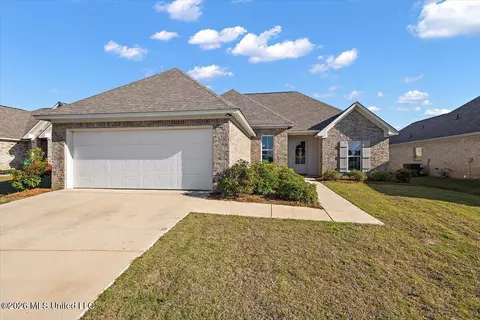 405 Butternut Dr, Canton, MS 39046