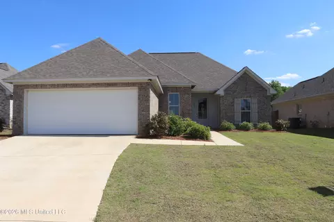 405 Butternut Dr, Canton, MS 39046