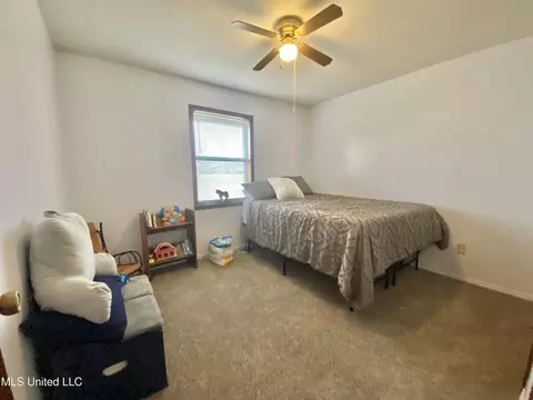 Bedroom - 2221 Highway 63, Lucedale, MS 39452 photo 3 of 4