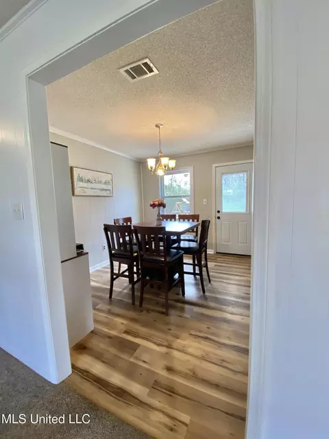 Dining - 2221 Highway 63, Lucedale, MS 39452 photo 1 of 4