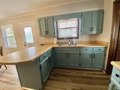 Kitchen - 2221 Highway 63, Lucedale, MS 39452 photo 1 of 8