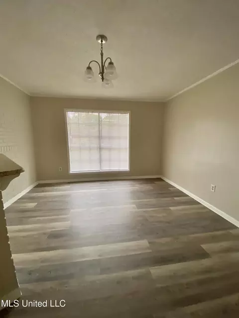 Living - 4316 Knowlcrest Dr, Moss Point, MS 39562 photo 7 of 7
