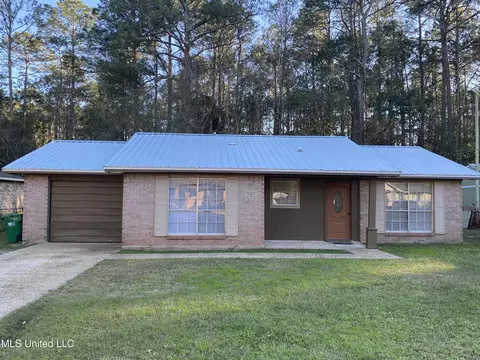 Exterior - 4316 Knowlcrest Dr, Moss Point, MS 39562 photo 2 of 2