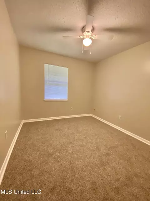 Bedroom - 4316 Knowlcrest Dr, Moss Point, MS 39562 photo 1 of 6