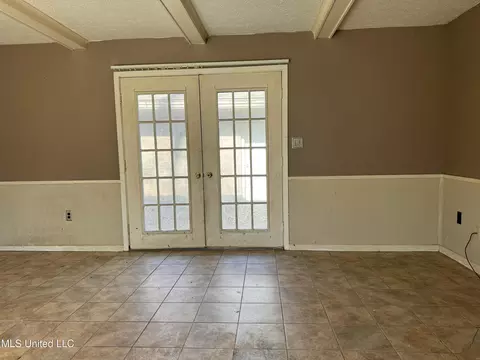 101 Sandra Cv, Clinton, MS 39056 photo 2