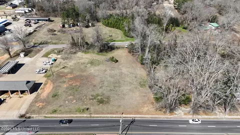 289 W Beacon St, Philadelphia, MS 39350