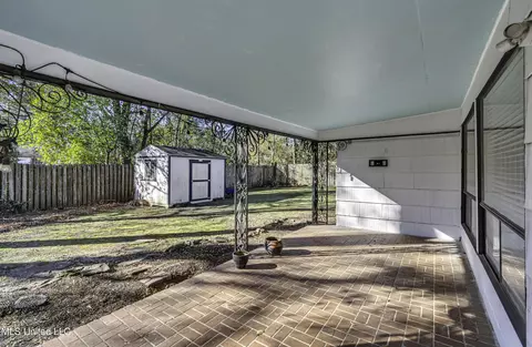 Exterior - 1429 E Northside Dr, Jackson, MS 39211 photo 5 of 6