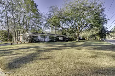Exterior - 1429 E Northside Dr, Jackson, MS 39211 photo 2 of 6