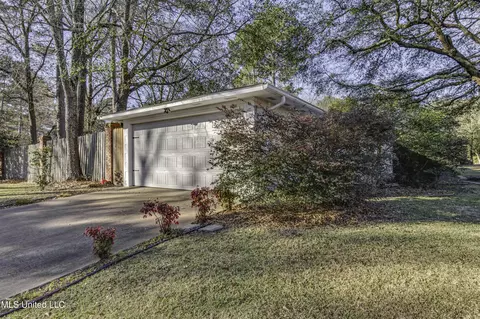 Exterior - 1429 E Northside Dr, Jackson, MS 39211 photo 3 of 6