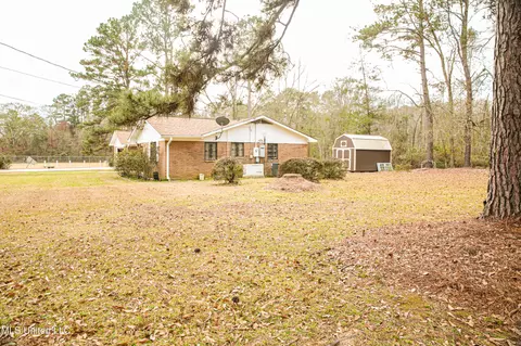 Exterior - 480 Universal St, Mccomb, MS 39648 photo 3 of 5