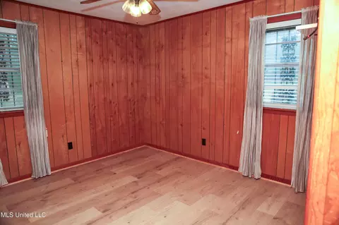 Bedroom - 480 Universal St, Mccomb, MS 39648 photo 4 of 5