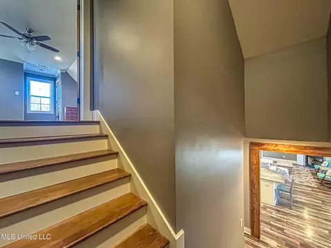 Entry Way - 154 Saddle Ridge Dr, Florence, MS 39073 photo 3 of 3