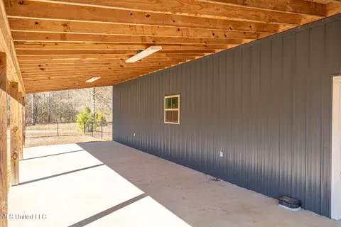 Exterior - 154 Saddle Ridge Dr, Florence, MS 39073 photo 3 of 6