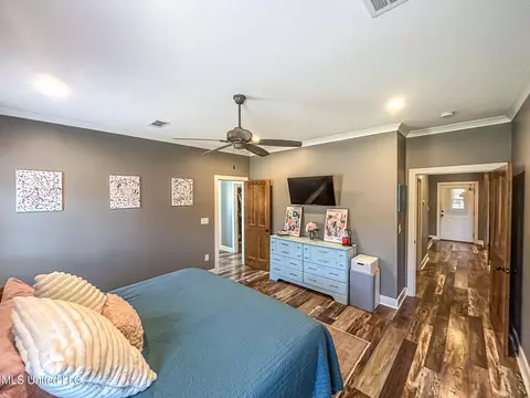 Bedroom - 154 Saddle Ridge Dr, Florence, MS 39073 photo 1 of 5