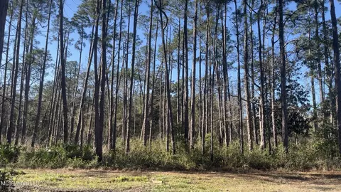 0 Beach St, Ocean Springs, MS 39564