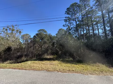 6216 Saint Martin Rd, Biloxi, MS 39532