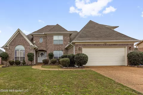 7402 Grandiflora Dr, Olive Branch, MS 38654