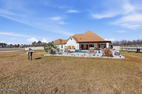Exterior - 111 Pecan Rdg, Brandon, MS 39047 photo 18 of 26