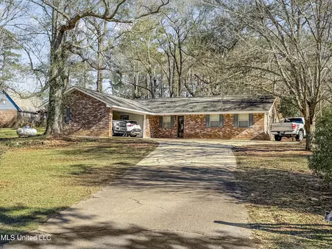 1019 Busy Ln, Summit, MS 39666