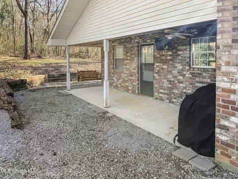 1019 Busy Ln, Summit, MS 39666 photo 11