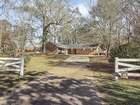 1019 Busy Ln, Summit, MS 39666 photo 2