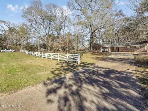 1019 Busy Ln, Summit, MS 39666 photo 7