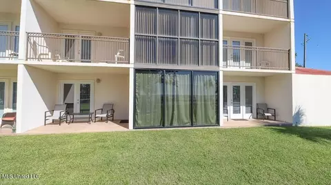 2046 Beach Blvd #128, Biloxi, MS 39531
