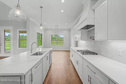 Kitchen - 2195 Breanna Ln, Hernando, MS 38632 photo 2 of 2