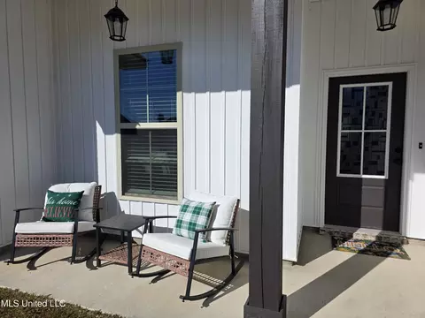 Exterior - 9 Red Oak Dr, Long Beach, MS 39560 photo 3 of 7