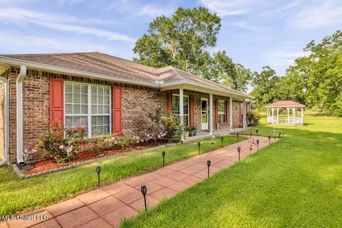 163 E Inda Rd, Perkinston, MS 39573