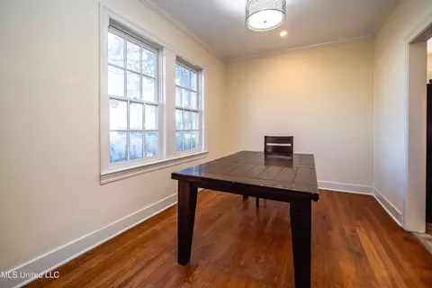 Dining - 535 Hartfield St, Jackson, MS 39216 photo 1 of 2