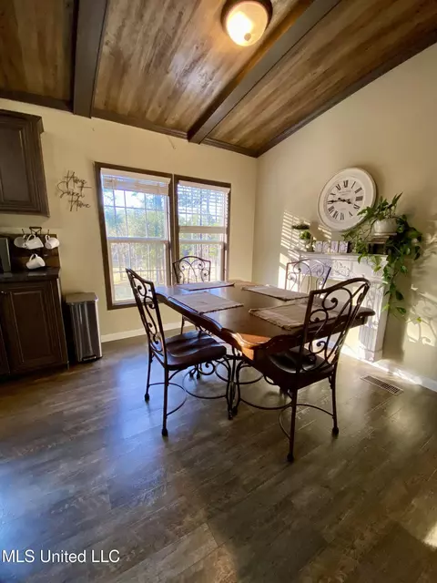 18 Eagle Dr, Carriere, MS 39426 photo 7