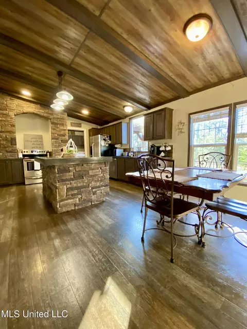 18 Eagle Dr, Carriere, MS 39426 photo 8