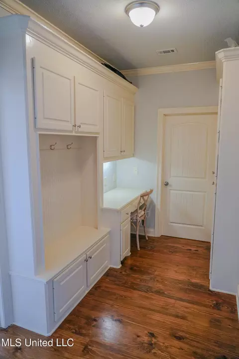 Entry Way - 313 N Falls Xing, Madison, MS 39110 photo 1 of 1
