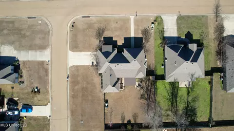 View/Area - 313 N Falls Xing, Madison, MS 39110 photo 2 of 6