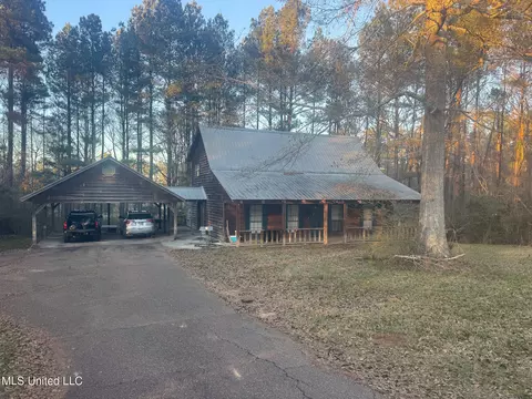 2067 Mccomb Hville Rd, Mccomb, MS 39648