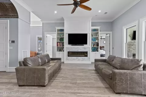 Living - 236 Childress Ln, Flora, MS 39071 photo 2 of 2