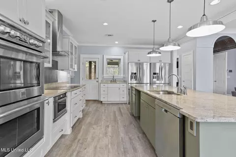 Kitchen - 236 Childress Ln, Flora, MS 39071 photo 2 of 5