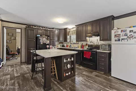 121 Fox Run Dr, Raymond, MS 39154 photo 4