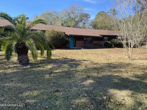 2405 Orrell Dr, Gautier, MS 39553